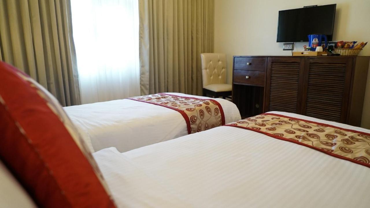 Hotel Sukh Mehal Dzsálandhár Kültér fotó